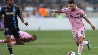 Messi scores