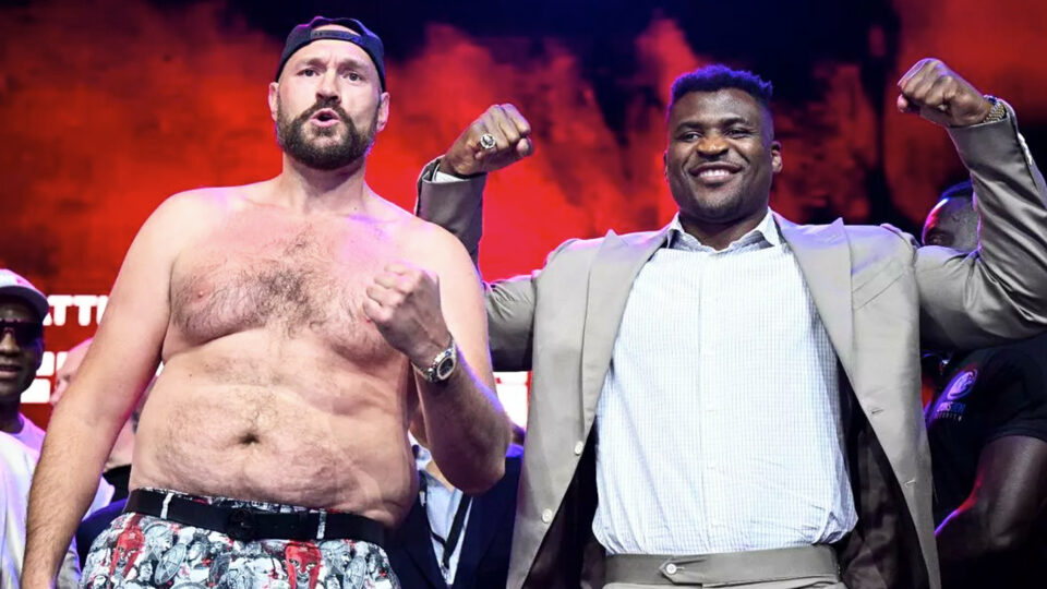 Bob Arum Responds To Concerns Over Tyson Fury’s Physique Ahead Of Ngannou Fight 1 Though WBC heavyweight world champion Tyson Fury has never been the most body beautiful fighter, he did not look in the best shape even by his standards at the press conference for his crossover bout with Francis Ngannou. Though WBC heavyweight world champion Tyson Fury has never been the most body beautiful fighter, he did not look in the best shape even by his standards at the press conference for his crossover bout with Francis Ngannou. tyson fury size ngannou 960x540 1
