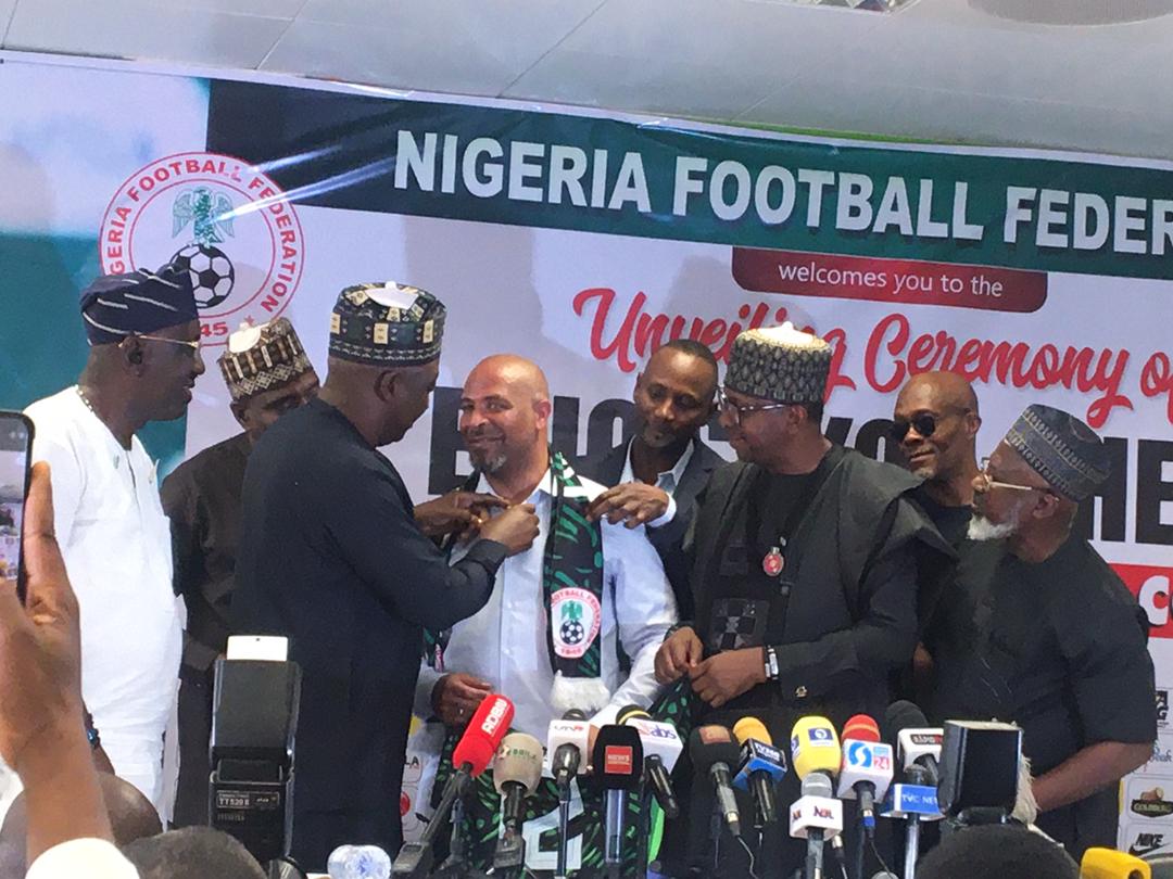 Super Eagles New Coach Eric Chelle Unveiled 1 The Nigeria Football Federation (NFF) has appointed Éric Sékou Chelle as the new head coach of the Super Eagles, Nigeria's senior men's national football team. The Nigeria Football Federation (NFF) has appointed Éric Sékou Chelle as the new head coach of the Super Eagles, Nigeria's senior men's national football team. Super Eagles New Coach Eric Chelle Unveiled