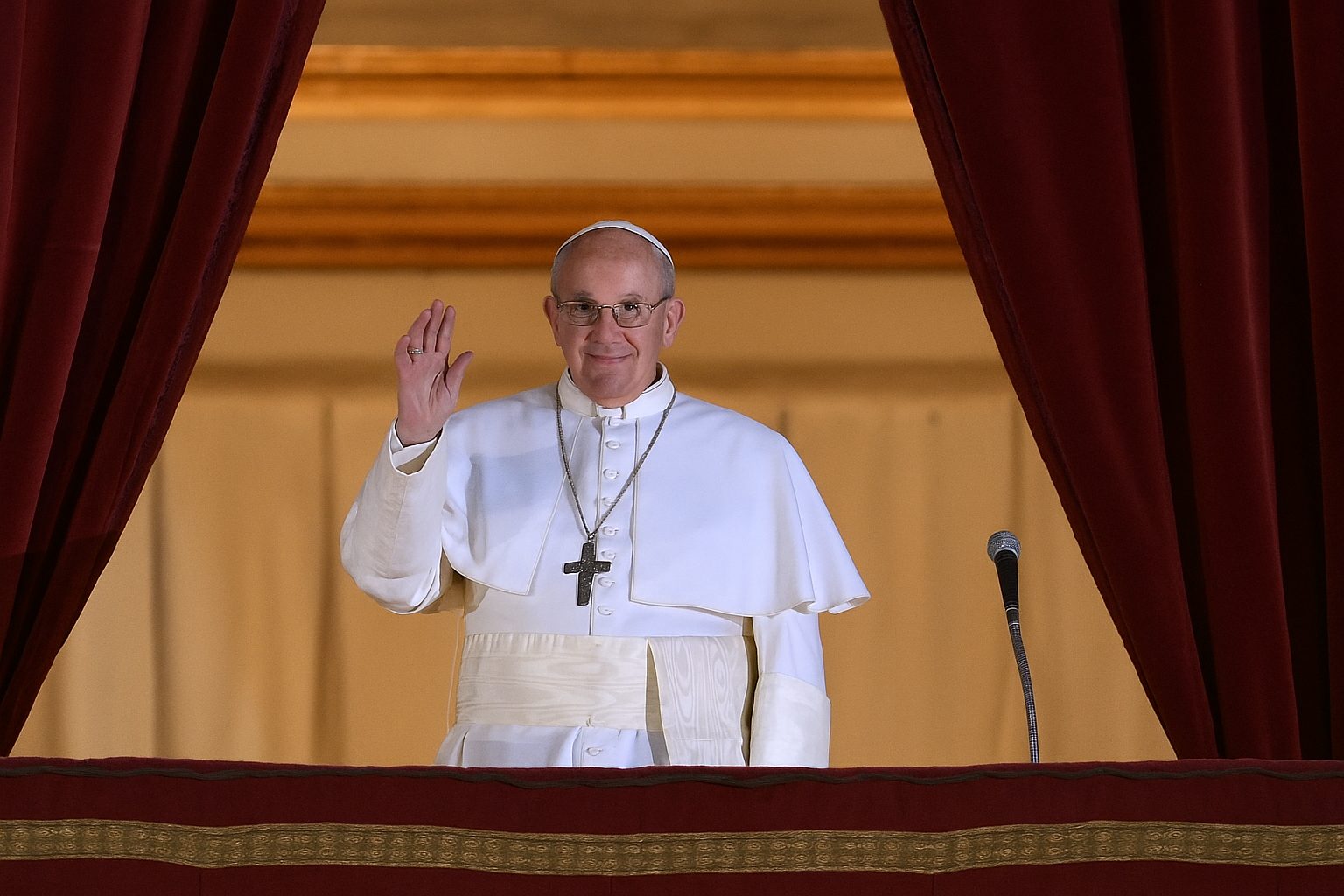Catholic New Pope Emerges 1 Catholic New Pope Emerges Catholic New Pope Emerges Catholic New Pope Emerges