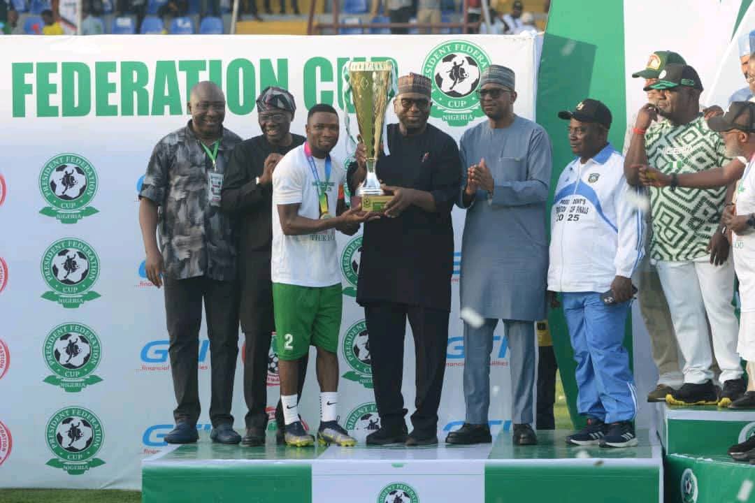 SWAN Kwara Hails Kwara United’s Federation Cup Victory 1 The Sports Writers Association of Nigeria (SWAN), Kwara State Chapter, has congratulated Kwara United Football Club on their historic triumph over Abakaliki FC in the 2025 President Federation Cup Final, a victory that also secured the club a place in the prestigious CAF Confederation Cup.In a statement jointly signed by the Chairman, Ayodeji Ismail, and Assistant Secretary, Sodiq Adebara, the association described the victory as a “watershed moment in Kwara’s football history,” lauding the team’s resilience, determination, and tactical discipline in ending a 49-year wait for a major national trophy. The Sports Writers Association of Nigeria (SWAN), Kwara State Chapter, has congratulated Kwara United Football Club on their historic triumph over Abakaliki FC in the 2025 President Federation Cup Final, a victory that also secured the club a place in the prestigious CAF Confederation Cup.In a statement jointly signed by the Chairman, Ayodeji Ismail, and Assistant Secretary, Sodiq Adebara, the association described the victory as a “watershed moment in Kwara’s football history,” lauding the team’s resilience, determination, and tactical discipline in ending a 49-year wait for a major national trophy. SWAN Kwara Hails Kwara United’s Federation Cup Victory
