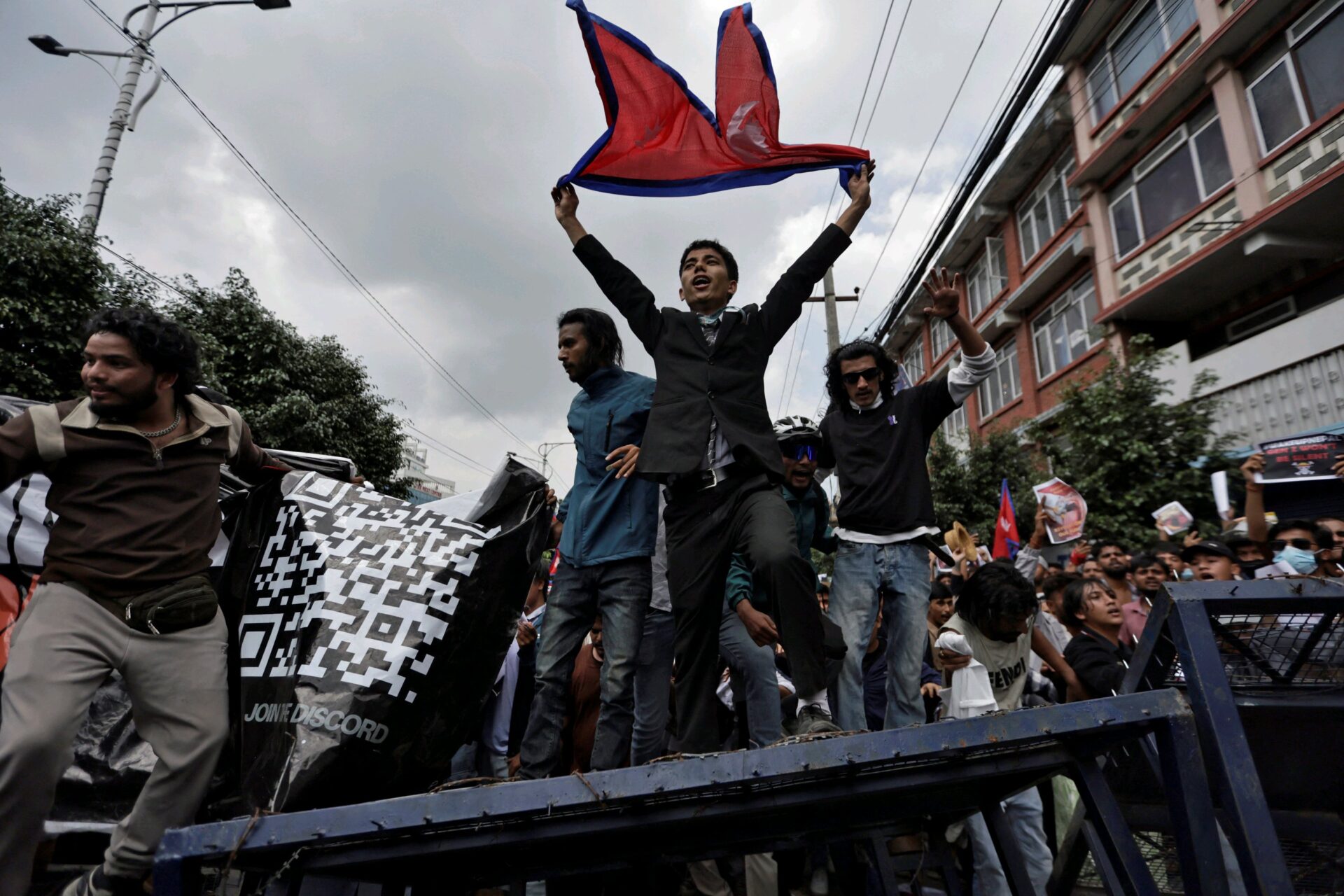 BREAKING: 14 Dead As Massive Protest Breaks Out 1 At least 14 people were killed in clashes with security forces after thousands of young people in Nepal took to the streets on Monday to protest against corruption and a government ban on social media websites. At least 14 people were killed in clashes with security forces after thousands of young people in Nepal took to the streets on Monday to protest against corruption and a government ban on social media websites. BREAKING: 14 Dead As Massive Protest Breaks Out